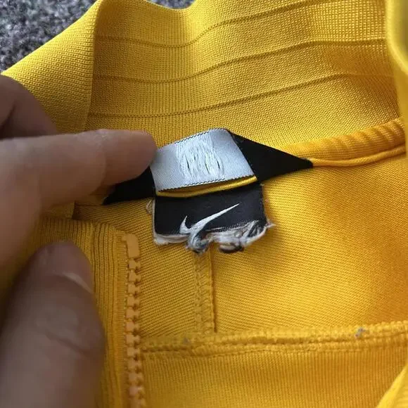 Nike Juventus Yellow Track Jacket Men's Windbreaker - Picture 4 of 7